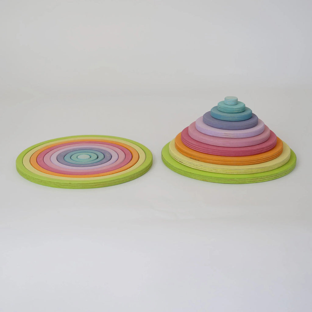 Concentric Circles and Rings Pastel
