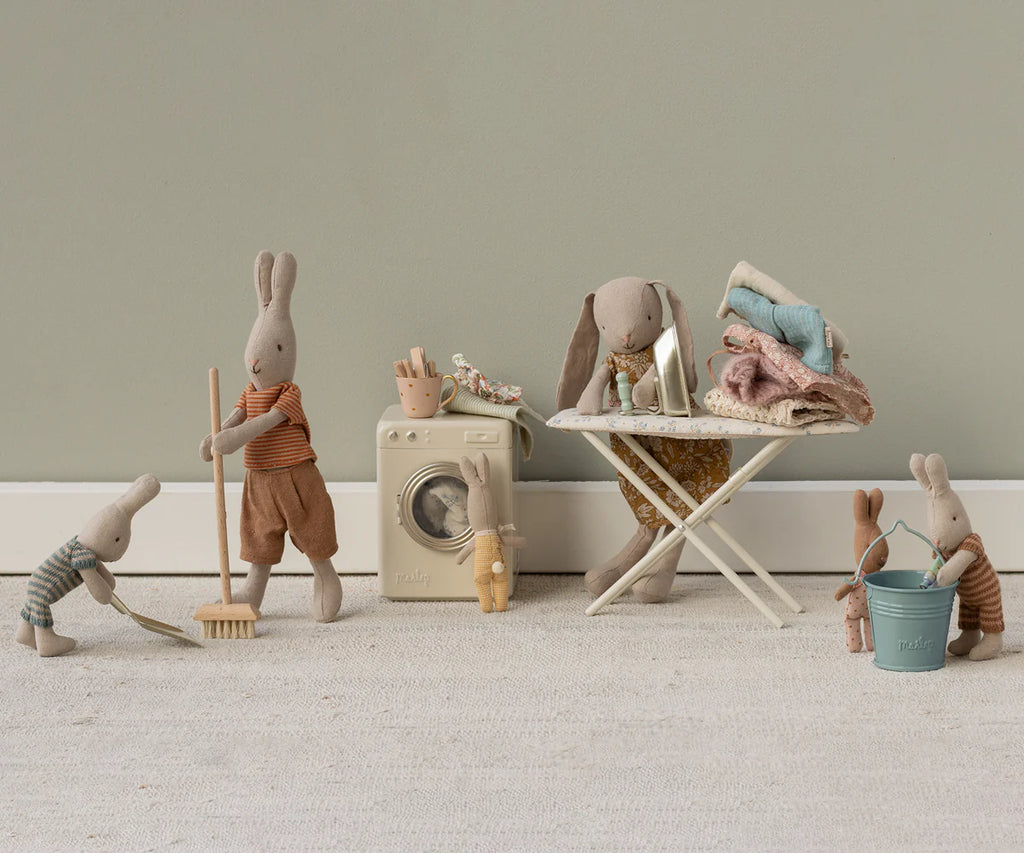 Klein schoonmaaksetje