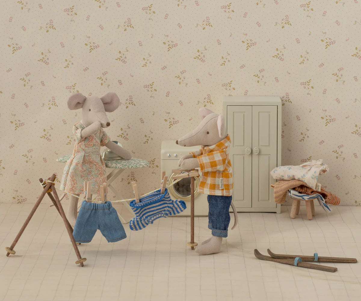 Gebreide Trui en Broek – Grote Broer Muis