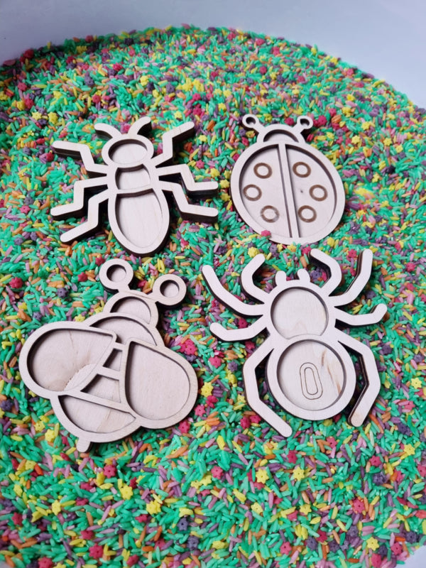 Houten mini vulvormen set insecten