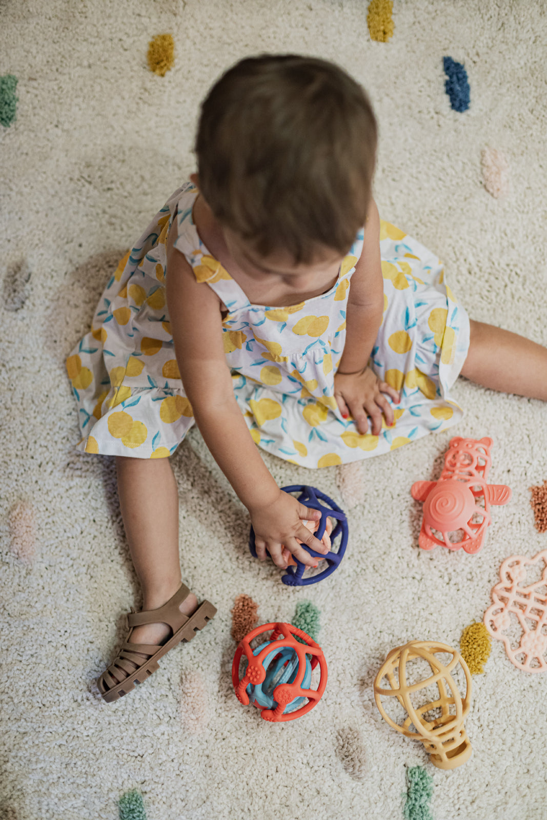 Little L Set van 2 sensorische ballen in roze en blauw