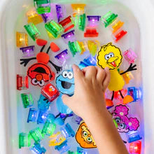 Glopals character Elmo