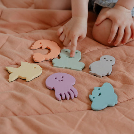 Moes Play Magnetic Water Animals