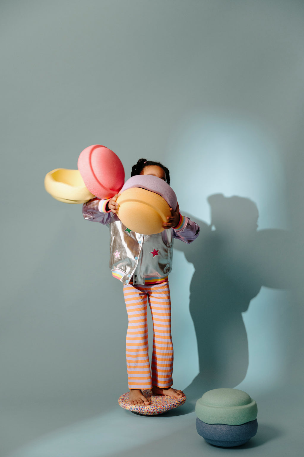 Stapelstein stapelstenen super confetti rainbow pastel 6 stuks + balance board