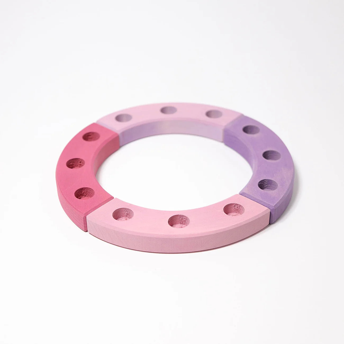 Kleine feestelijke ring roze-violet