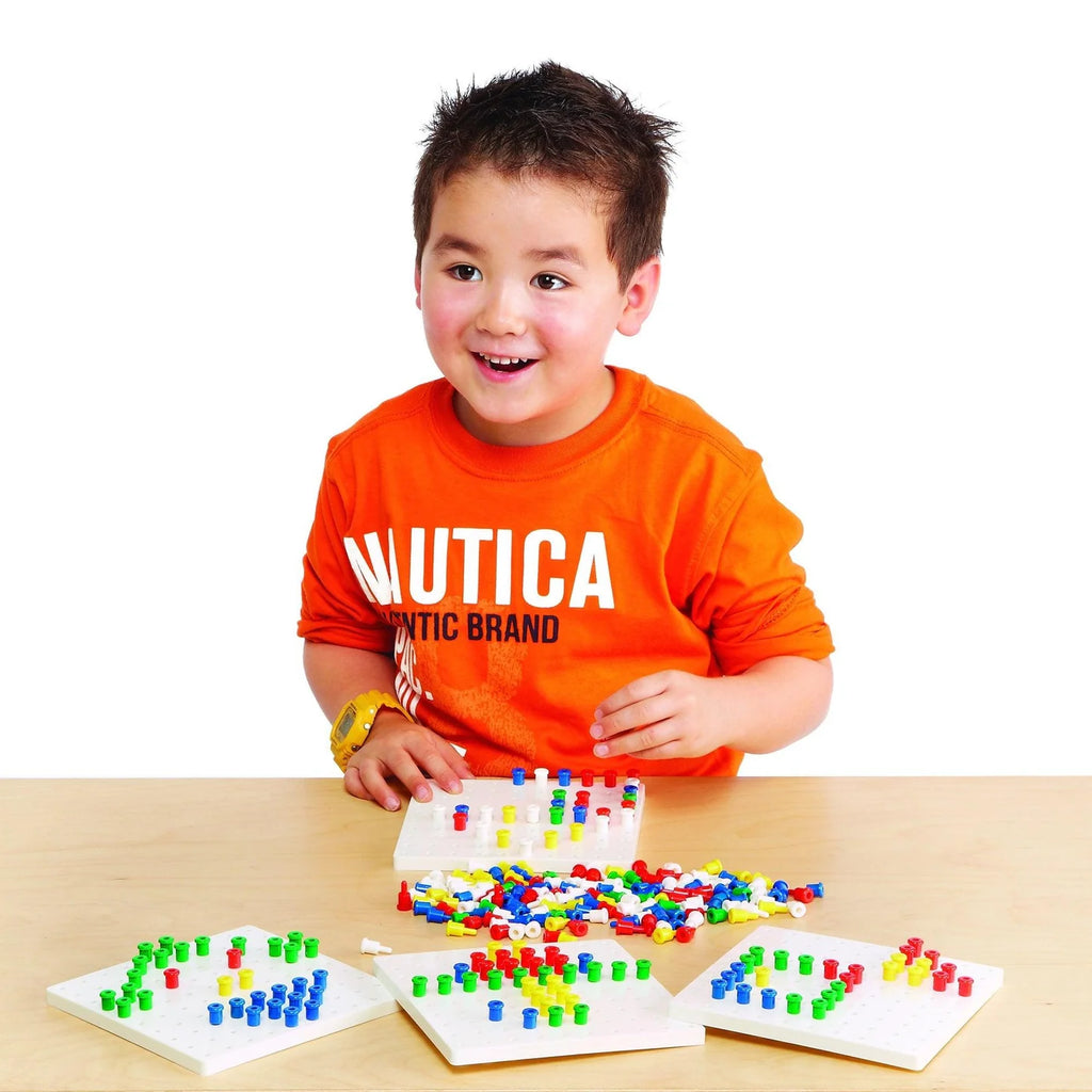 EDX pegs en peg bord