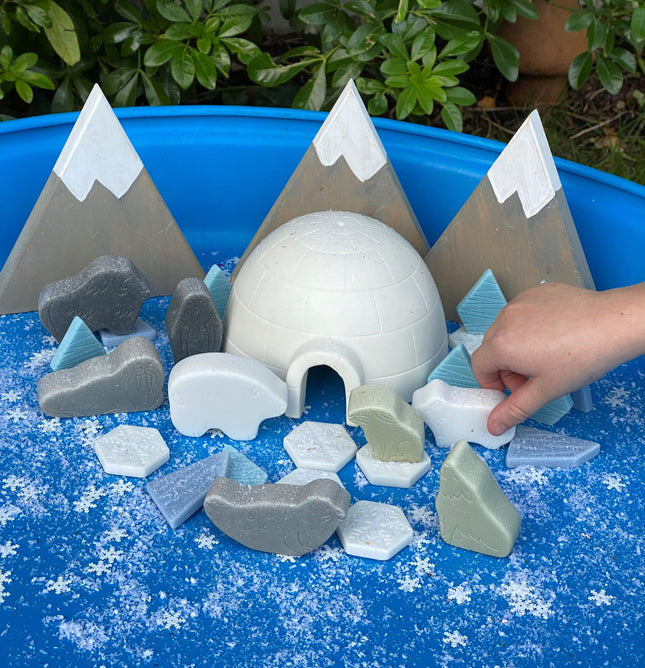 Yellow Door Small World Play Kit – Polar