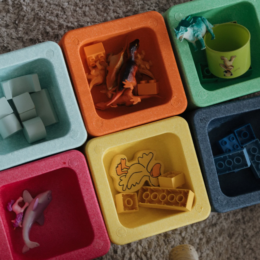 Lille Fest * 4-delige set  kleur Tomke