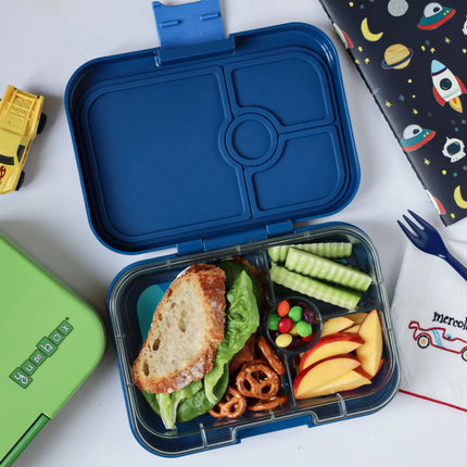 Yumbox Panino 4 vakken Monte Carlo Blue / Race cars tray