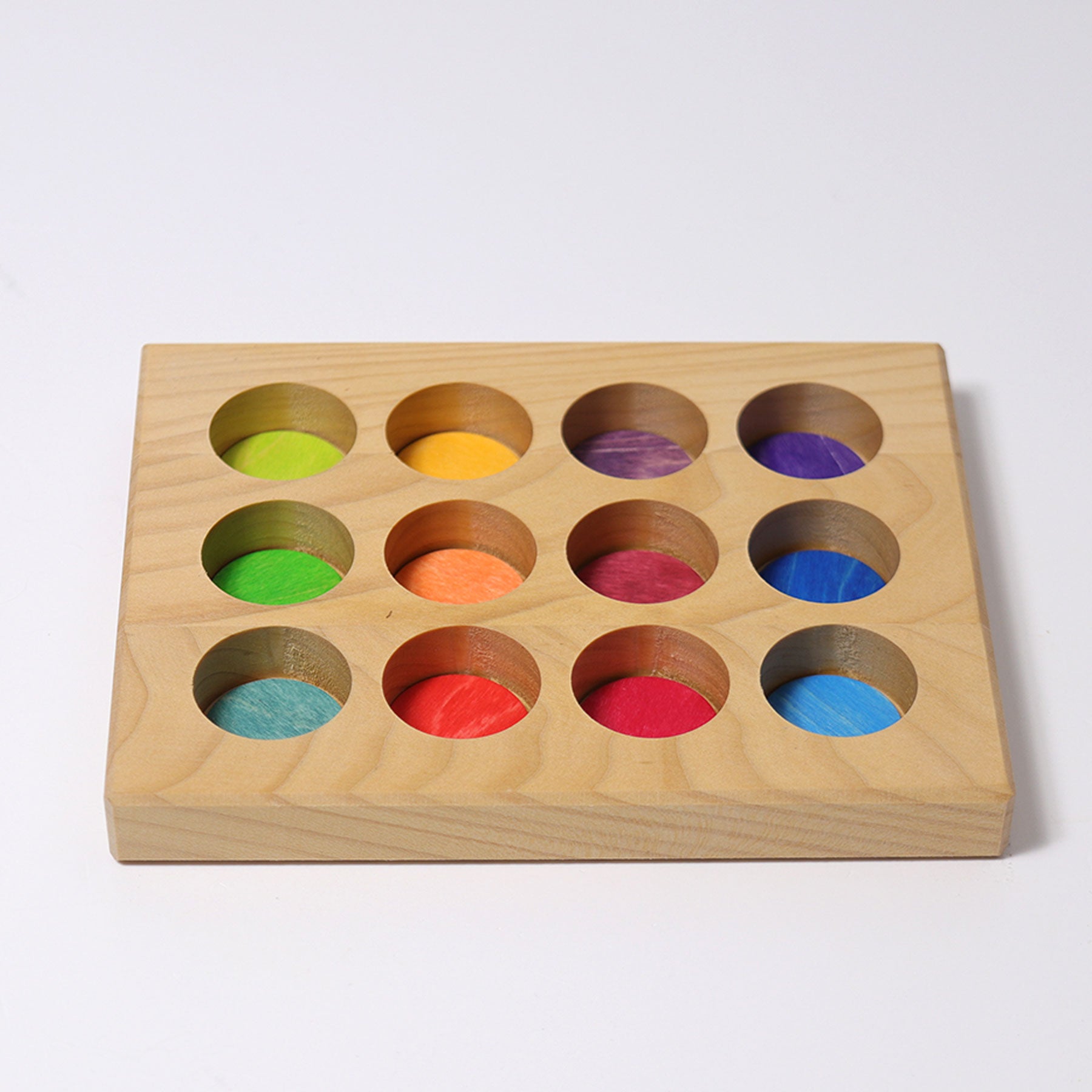 Grimm`s houten sorteerbord in regenboogkleurenGrimm`s houten sorteerbord in regenboogkleuren