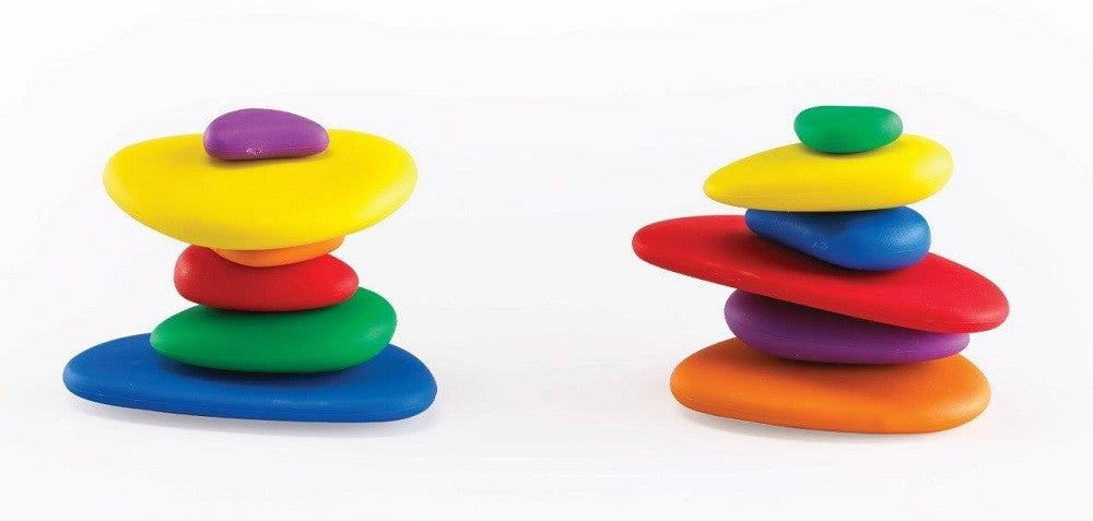 rainbow pebbles in verschillende kleuren en maten