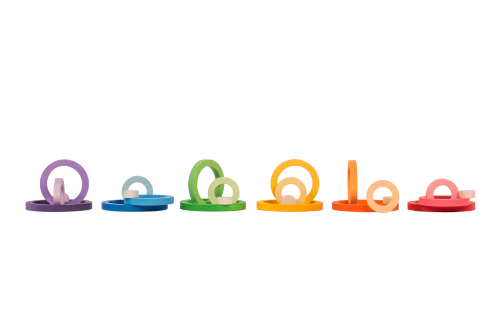 Grapat 24 nest ringen in regenboogkleuren