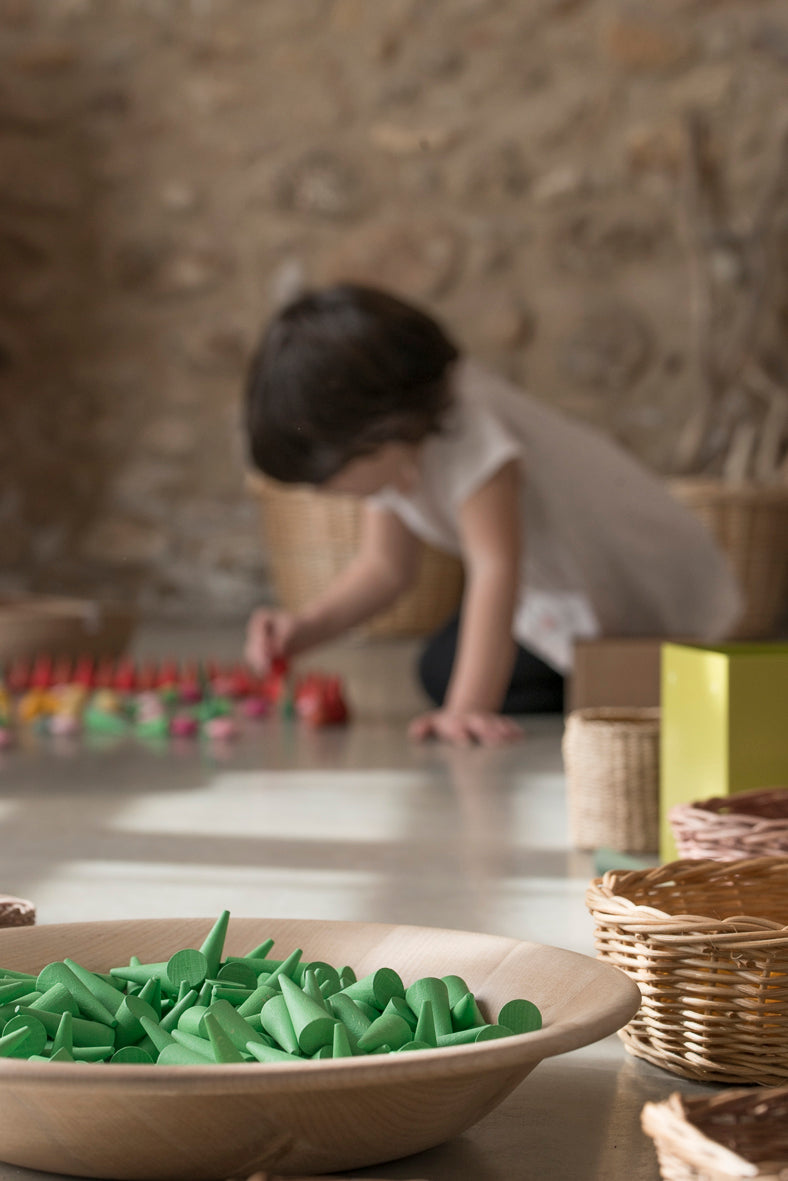 groene houten kegels grapat