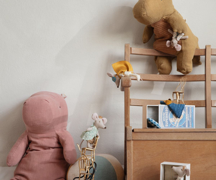 Maileg superheld kleine broer in luciferdoosje